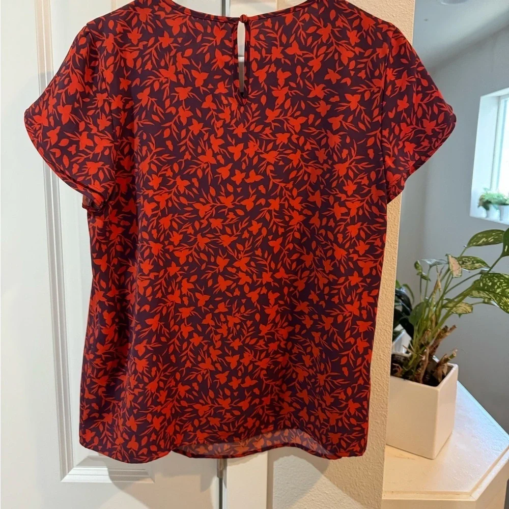 Floral Red Women's Top - Picture 3 of 3